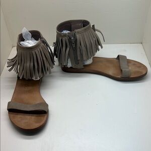 Kate Spade NY Leather Fringe Sandals Shoes 5